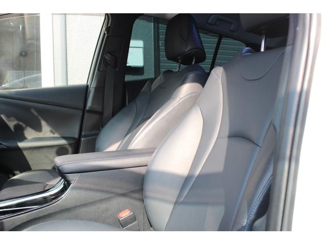 プリウス Ａツーリングセレクション　４ＷＤ　９インチナビゲーションＴＶバックカメラＥＴＣ　黒レザーシートパワーシート　シートヒーター　モデリスタエアロ　ＬＥＤライト（34枚目）