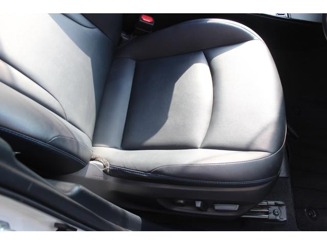 プリウス Ａツーリングセレクション　４ＷＤ　９インチナビゲーションＴＶバックカメラＥＴＣ　黒レザーシートパワーシート　シートヒーター　モデリスタエアロ　ＬＥＤライト（36枚目）