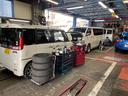 納車前の点検整備や納車後のメンテナンスも、安心してお任せください。車検もお手頃な価格で承っております。当店の提携工場は運輸局指定工場のため、お客様の愛車をしっかりサポートいたします。