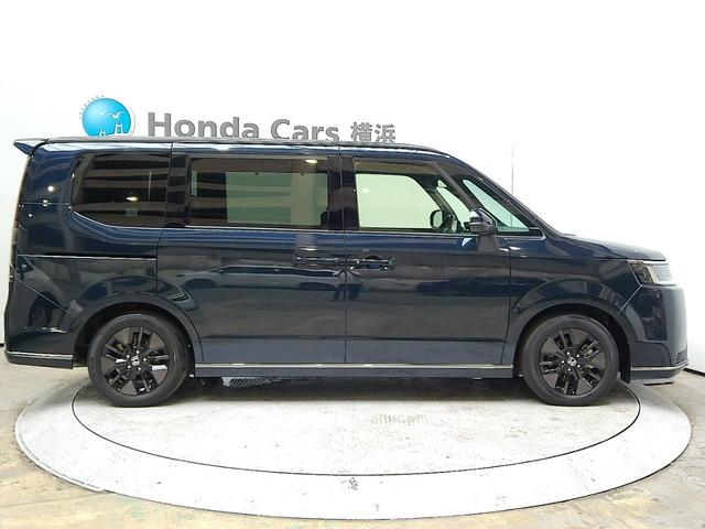 ステップワゴン スパーダ　７人　後席モニター　メモリーナビ　リアカメラ　ＥＴＣ　純正アルミ　キーレスエントリー　ＷＡＣ　ターボ車　フルセグテレビ　パワーステアリング　オートエアコン　サイドカーテンエアバック　Ａクルーズ　記録簿（20枚目）