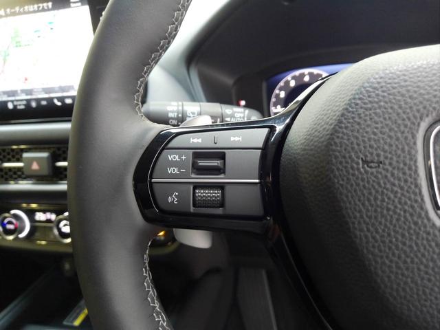 ZR-V Z 当社デモカー HondaSENSING ドラレコ ナビ 全周囲カメラ BSI ETC 純正アルミ Dレコ 盗難防止システム インテリキー カーテンエアバック 地デジ VSA Bカメラ クルコン USB(7枚目)