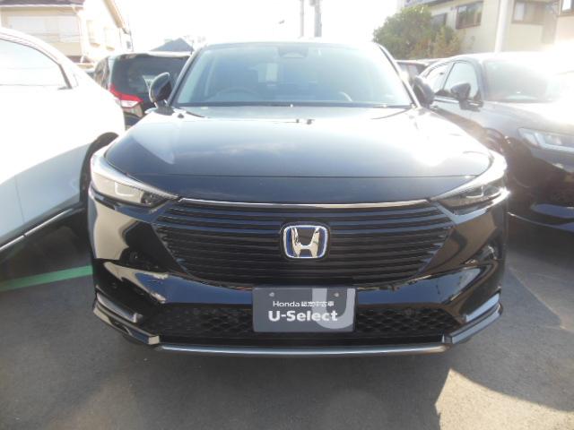 ヴェゼル ｅ：ＨＥＶＺ　ＨｏｎｄａＳＥＮＳＩＮＧ　ドラレコ　メモリーナビ　リアカメラ　ＥＴＣ　純正アルミ　ドアバイザー　衝突回避支援ブレーキ機能　１オナ　スマキ　フルオートエアコン　Ｄレコ　エアバッグ　両席エアバック　Ｒカメ（5枚目）