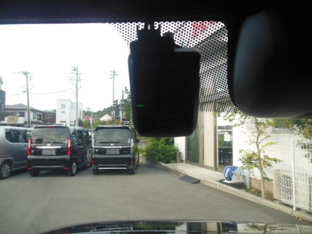 N-WGNカスタム L・ターボ 当社デモカー HondaSENSING ドラレコ メモリーナビ リアカメラ ETC 純正アルミ 衝突被害軽減装置 LEDランプ Bカメ サイドエアバック イモビ スマートキー・プッシュスタート AAC(3枚目)