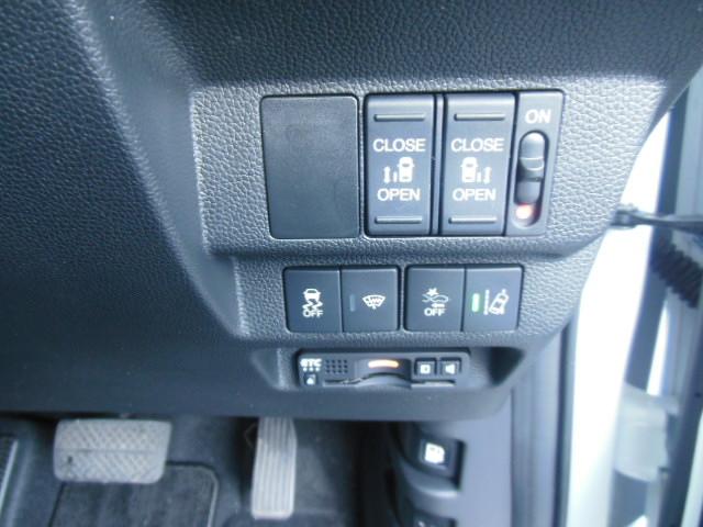 フリード Ｇ・ホンダセンシング　純正９インチメモリーナビＢｌｕｅｔｏｏｔｈドラレコＥＴＣＲカメラワンオーナー　Ｆセグ　追突被害軽減ブレーキ　ｉストップ　Ｗエアバッグ　パワーウィンドウ　１オ－ナ－　アクティブクルーズコントロール（11枚目）