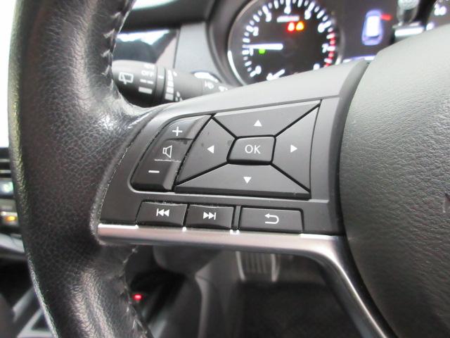 エクストレイル ２０ＸｉＶセレクション　ＥＴＣ　ナビ　全周囲カメラ　フルセグＴＶ　前席電動シート　全席シートヒーター　ドアバイザー　ワンオーナー　電動パワーシート　地デジ　踏み間違い防止　盗難防止　全周囲モニター　横滑り防止装置　ｉストップ（6枚目）