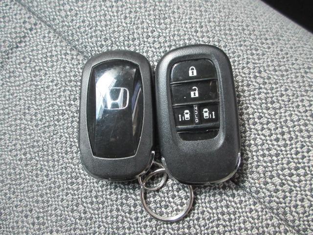 ステップワゴン e:HEVエアー 7人 前後ドラレコ ETC2.0 メモリーナビ 両側電動スライドドア リアカメラ ドアバイザー ワンオーナー 前後誤発進抑制 パワーステアリング 両側Pスライドドア 助手席エアバッグ 1オ-ナ-(19枚目)