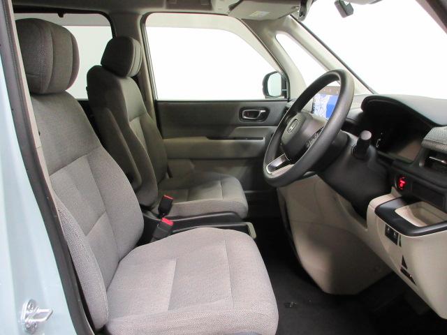 ステップワゴン e:HEVエアー 7人 前後ドラレコ ETC2.0 メモリーナビ 両側電動スライドドア リアカメラ ドアバイザー ワンオーナー 前後誤発進抑制 パワーステアリング 両側Pスライドドア 助手席エアバッグ 1オ-ナ-(21枚目)