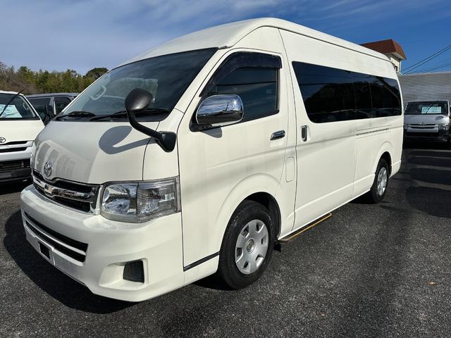 ハイエースワゴン グランドキャビン 電動スライドドアオートステップ10人乗純正ナビTVバックカメラETCキーレスブルートゥース禁煙オートライトリヤクーラーヒーター3型後期ルームクリーニング済み(4枚目)