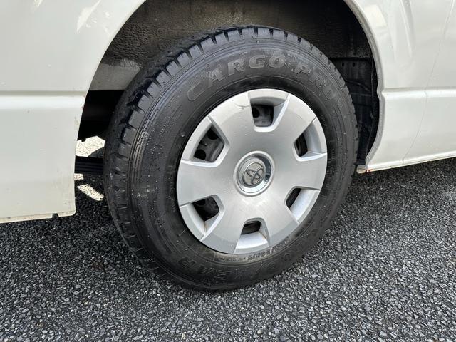 ハイエースワゴン グランドキャビン 電動スライドドアオートステップ10人乗純正ナビTVバックカメラETCキーレスブルートゥース禁煙オートライトリヤクーラーヒーター3型後期ルームクリーニング済み(11枚目)