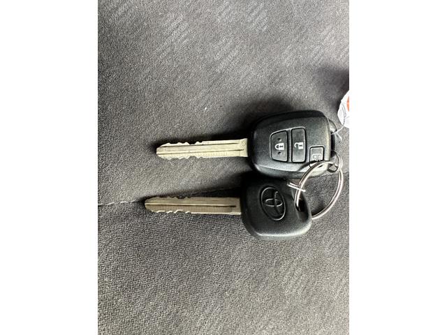 ハイエースワゴン グランドキャビン 電動スライドドアオートステップ10人乗純正ナビTVバックカメラETCキーレスブルートゥース禁煙オートライトリヤクーラーヒーター3型後期ルームクリーニング済み(17枚目)