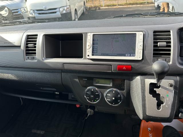 ハイエースワゴン グランドキャビン 電動スライドドアオートステップ10人乗純正ナビTVバックカメラETCキーレスブルートゥース禁煙オートライトリヤクーラーヒーター3型後期ルームクリーニング済み(22枚目)