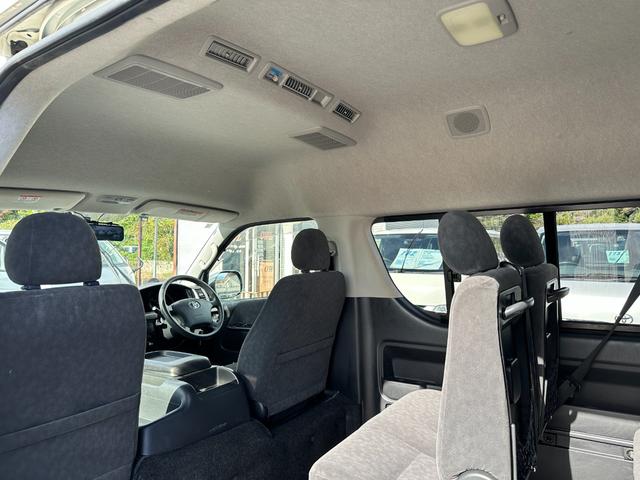ハイエースワゴン グランドキャビン 電動スライドドアオートステップ10人乗純正ナビTVバックカメラETCキーレスブルートゥース禁煙オートライトリヤクーラーヒーター3型後期ルームクリーニング済み(30枚目)