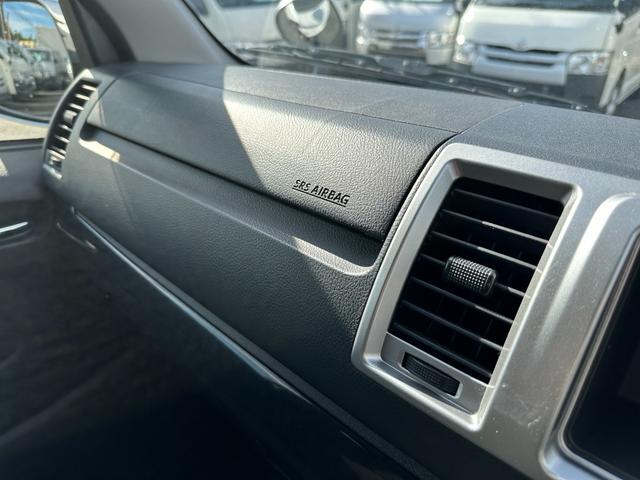 ハイエースワゴン GL 電動スライドドアプッシュスタートLEDヘッドライトアルパイン11インチナビ TVバックカメラETCスマートキーリヤモニター禁煙6速オートマFエアロフォグ100V電源タイベルチェーン(23枚目)