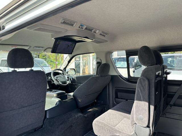 ハイエースワゴン GL 電動スライドドアプッシュスタートLEDヘッドライトアルパイン11インチナビ TVバックカメラETCスマートキーリヤモニター禁煙6速オートマFエアロフォグ100V電源タイベルチェーン(32枚目)