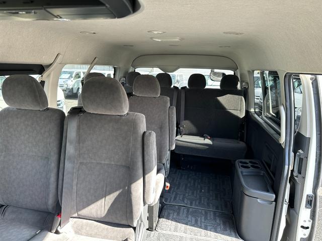 ハイエースワゴン GL 電動スライドドアプッシュスタートLEDヘッドライトアルパイン11インチナビ TVバックカメラETCスマートキーリヤモニター禁煙6速オートマFエアロフォグ100V電源タイベルチェーン(35枚目)