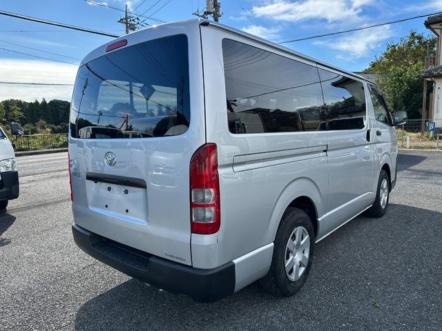 ハイエースバン ロングDX ディーゼルトヨタセーフティセンスナビバックカメラETCキーレスブルートゥース6速オートマ両側スライドドアタイベルチェーン衝突軽減オートハイビームセキュリティールームクリーニング済み(8枚目)