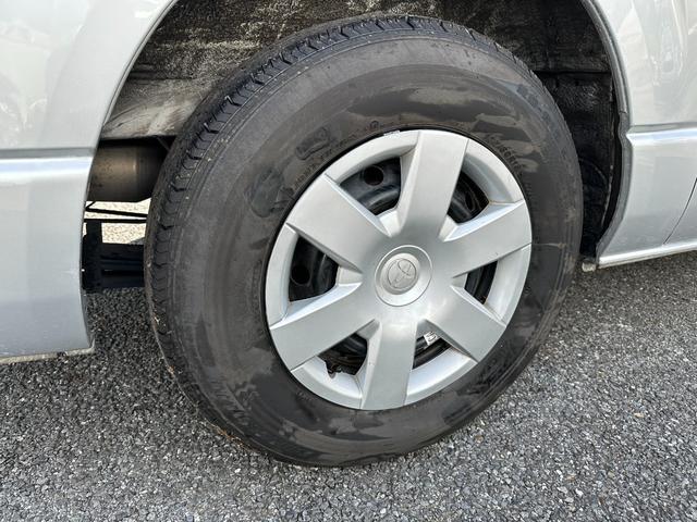 ハイエースバン ロングDX ディーゼルトヨタセーフティセンスナビバックカメラETCキーレスブルートゥース6速オートマ両側スライドドアタイベルチェーン衝突軽減オートハイビームセキュリティールームクリーニング済み(12枚目)