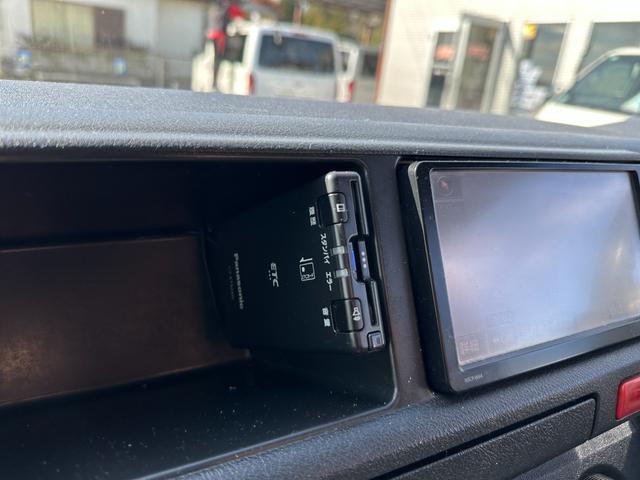 ハイエースワゴン DX 電動スライドドア10人純正ナビTVバックカメラETCキーレス6速オートマリヤクーラーヒーターWエアバックタイベルチェーン小窓ルームクリーニング済みブルートゥース(22枚目)