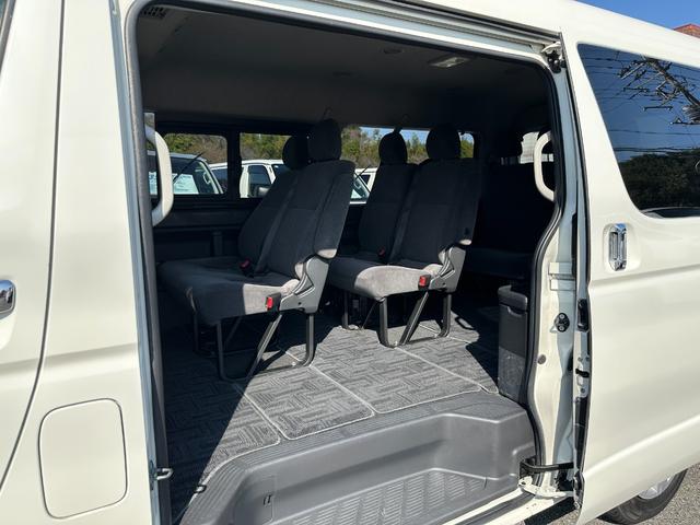 ハイエースワゴン GL 電動スライドドア10人純正ナビTVバックカメラETCキーレスオートライトリヤクーラーヒーター6速オートマ禁煙Fフォグタイベルチェーンルームクリーニング済みブルートゥース(29枚目)