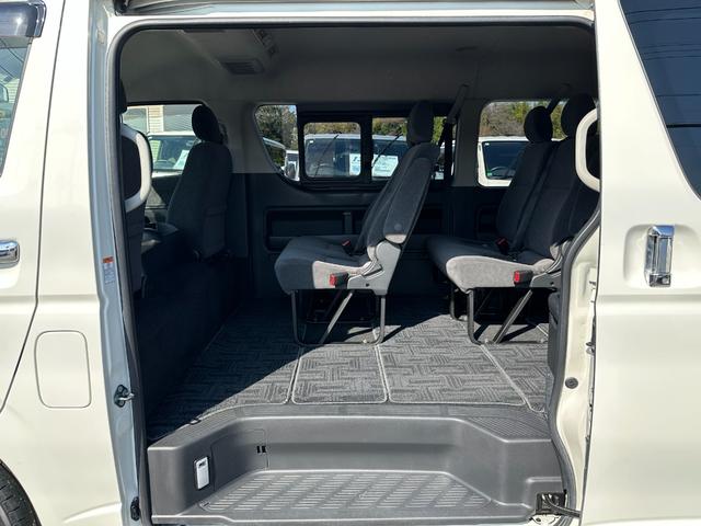 ハイエースワゴン GL 電動スライドドア10人純正ナビTVバックカメラETCキーレスオートライトリヤクーラーヒーター6速オートマ禁煙Fフォグタイベルチェーンルームクリーニング済みブルートゥース(30枚目)