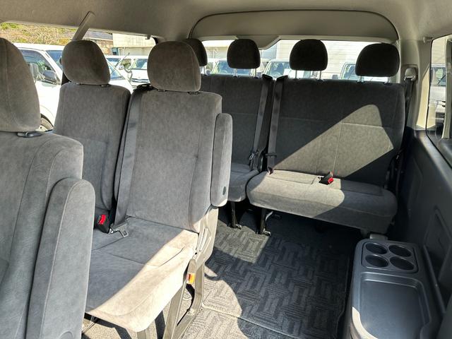 ハイエースワゴン GL 電動スライドドア10人純正ナビTVバックカメラETCキーレスオートライトリヤクーラーヒーター6速オートマ禁煙Fフォグタイベルチェーンルームクリーニング済みブルートゥース(32枚目)