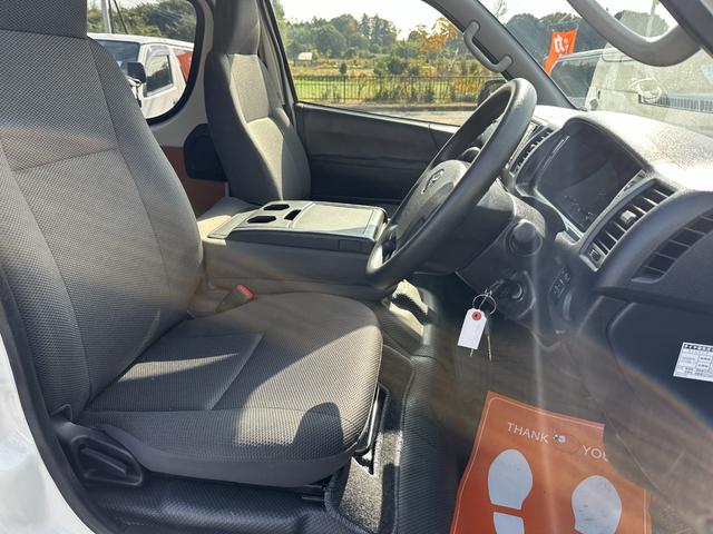 ハイエースバン DX GLパッケージ 純正ナビTVバックカメラキーレス6速オートマ禁煙電動格納ミラー両側スライドドア15インチAW2025年製造タイヤタイベルチェーンルームクリーニング済み(15枚目)