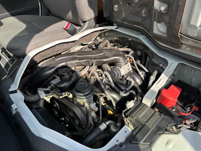 ハイエースバン DX GLパッケージ 純正ナビTVバックカメラキーレス6速オートマ禁煙電動格納ミラー両側スライドドア15インチAW2025年製造タイヤタイベルチェーンルームクリーニング済み(26枚目)