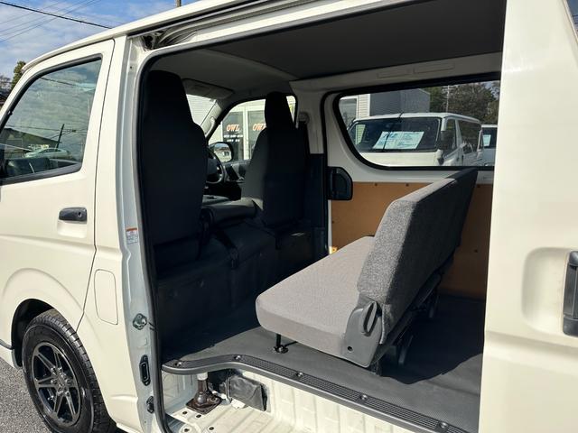 ハイエースバン DX GLパッケージ 純正ナビTVバックカメラキーレス6速オートマ禁煙電動格納ミラー両側スライドドア15インチAW2025年製造タイヤタイベルチェーンルームクリーニング済み(28枚目)