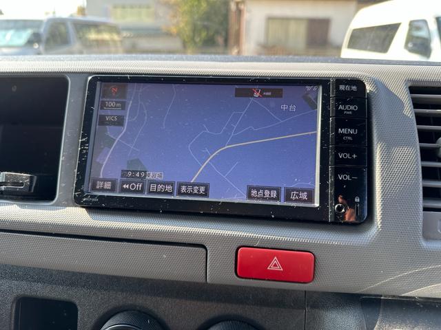 ハイエースバン ＳロングＤＸ　ワイドハイルーフ床張り加工純正ナビＴＶバックカメラＥＴＣブルートゥース２０２４年製造タイヤ　タイベルチェーンルームクリーニング済み６人乗り１ナンバー１年車検（18枚目）