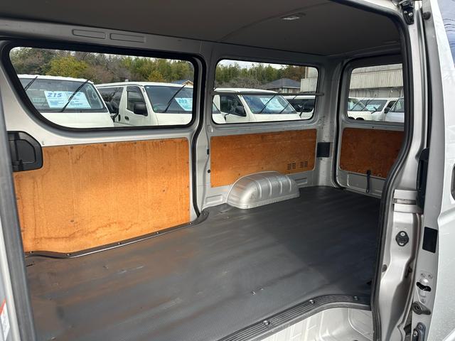 ハイエースバン ロングＤＸ　ディーゼル両側スライドドアナビバックカメラＥＴＣキーレスＷエアバックパワーウインドー集中ドアロックルームクリーニング済み（29枚目）