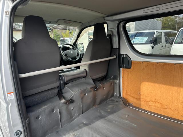 ハイエースバン ロングＤＸ　ディーゼル両側スライドドアナビバックカメラＥＴＣキーレスＷエアバックパワーウインドー集中ドアロックルームクリーニング済み（31枚目）