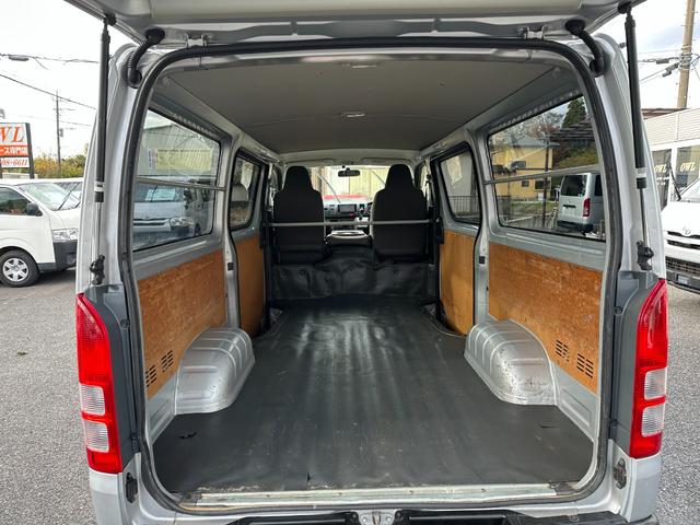 ハイエースバン ロングＤＸ　ディーゼル両側スライドドアナビバックカメラＥＴＣキーレスＷエアバックパワーウインドー集中ドアロックルームクリーニング済み（32枚目）