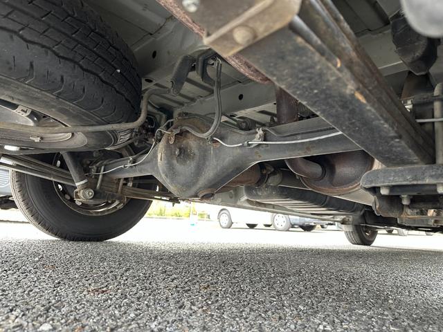 ハイエースバン ＳロングＤＸ　ＧＬパッケージ　ワイドハイルーフナビバックカメラＥＴＣキーレス電動格納ミラー禁煙タイベルチェーンパワーウインドー集中ドアロックルームクリーニング済み（13枚目）