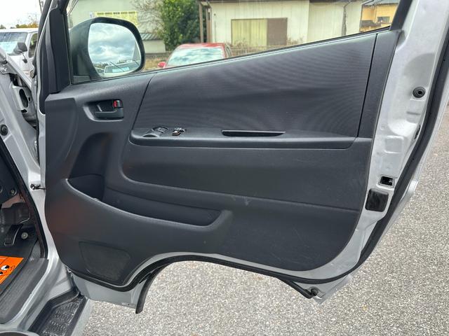 ハイエースバン ＳロングＤＸ　ＧＬパッケージ　ワイドハイルーフナビバックカメラＥＴＣキーレス電動格納ミラー禁煙タイベルチェーンパワーウインドー集中ドアロックルームクリーニング済み（14枚目）