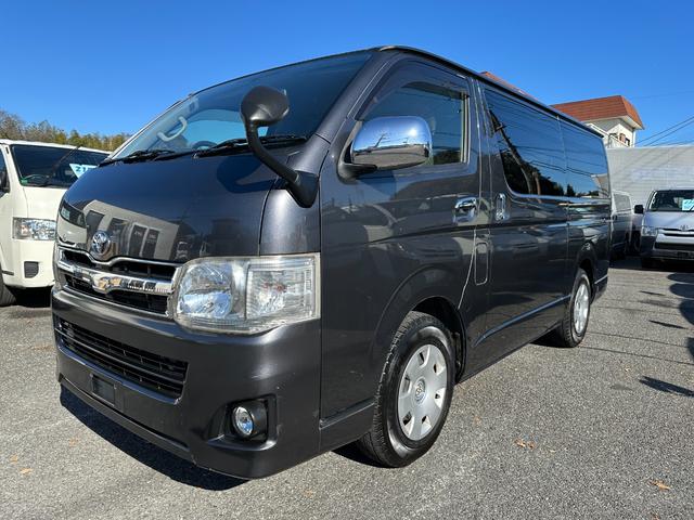 ハイエースバン ロングスーパーＧＬ　３型後期純正ナビＴＶバックカメラＥＴＣキーレスリヤクーラーヒーターオートライトオートエアコン電動格納ミラー両側スライドドアタイベルチェーンルームクリーニング済みＷエアバック（4枚目）