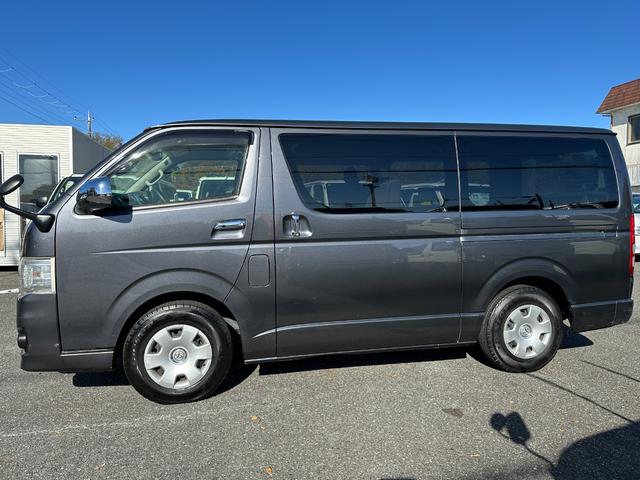 ハイエースバン ロングスーパーＧＬ　３型後期純正ナビＴＶバックカメラＥＴＣキーレスリヤクーラーヒーターオートライトオートエアコン電動格納ミラー両側スライドドアタイベルチェーンルームクリーニング済みＷエアバック（5枚目）