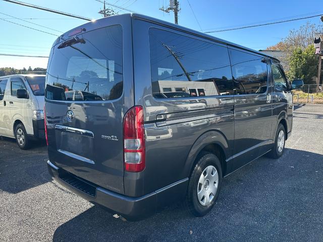 ハイエースバン ロングスーパーＧＬ　３型後期純正ナビＴＶバックカメラＥＴＣキーレスリヤクーラーヒーターオートライトオートエアコン電動格納ミラー両側スライドドアタイベルチェーンルームクリーニング済みＷエアバック（8枚目）