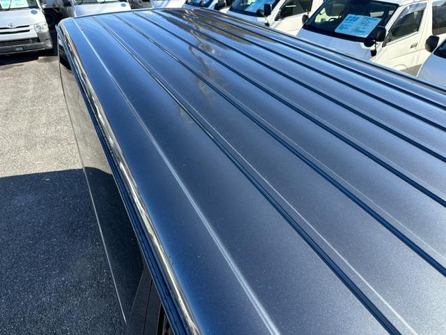 ハイエースバン ロングスーパーＧＬ　３型後期純正ナビＴＶバックカメラＥＴＣキーレスリヤクーラーヒーターオートライトオートエアコン電動格納ミラー両側スライドドアタイベルチェーンルームクリーニング済みＷエアバック（10枚目）