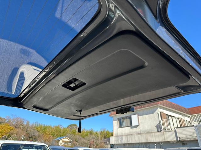ハイエースバン ロングスーパーＧＬ　３型後期純正ナビＴＶバックカメラＥＴＣキーレスリヤクーラーヒーターオートライトオートエアコン電動格納ミラー両側スライドドアタイベルチェーンルームクリーニング済みＷエアバック（31枚目）