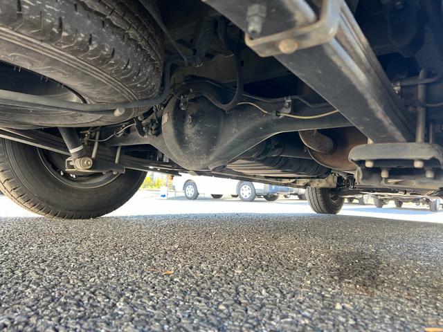 ハイエースバン ＤＸ　ＧＬパッケージ　業者販売対応リアクーラーヒーター純正ナビＴＶバックカメラＥＴＣドラレコＴＳＳ小窓コーナーセンサーＬＥＤヘッドライトキーレスタイベルチェーン電動格納ミラー２０２４年製造タイヤ６速オートマ（13枚目）