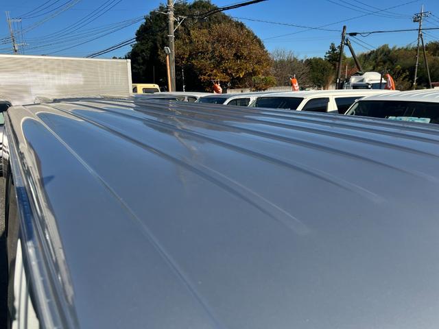 ハイエースバン ロングDX GLパッケージ 業者販売対応ディーゼル9人リヤクーラーヒーター純正ナビTVバックカメラキーレス電動格納ミラー2024年製造タイヤ革調シートカバールームクリーニング済み(8枚目)