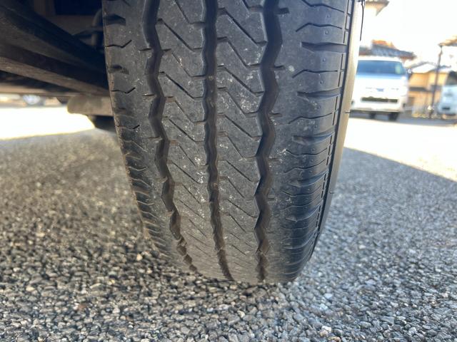 ハイエースバン ロングDX 業者販売歓迎純正ナビワンセグTVバックカメラ6人小窓ABSエアバックタイベルチェーン集中ドアロック4ナンバー積載量1250キロ(11枚目)