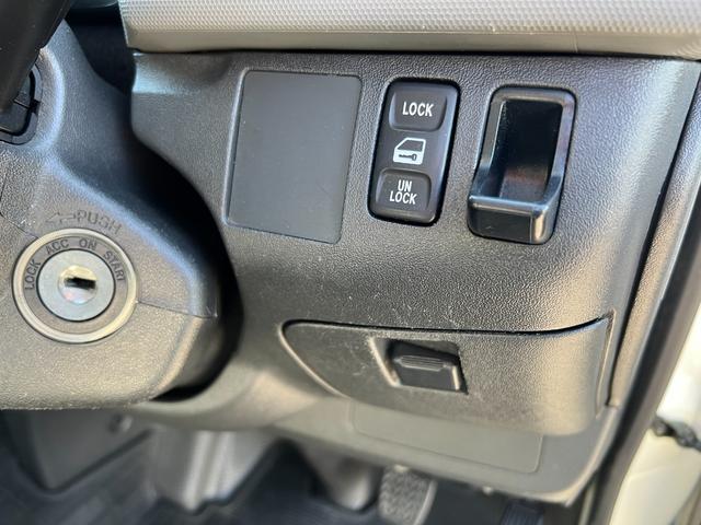 ハイエースバン ロングDX 業者販売歓迎純正ナビワンセグTVバックカメラ6人小窓ABSエアバックタイベルチェーン集中ドアロック4ナンバー積載量1250キロ(18枚目)