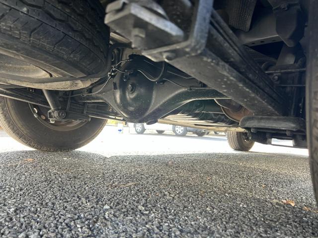 ハイエースバン DX GLパッケージ 業者販売歓迎純正ナビワンセグTVバックカメラETCキーレスABSエアバック6人小窓2023年製タイヤタイベルチェーン(14枚目)