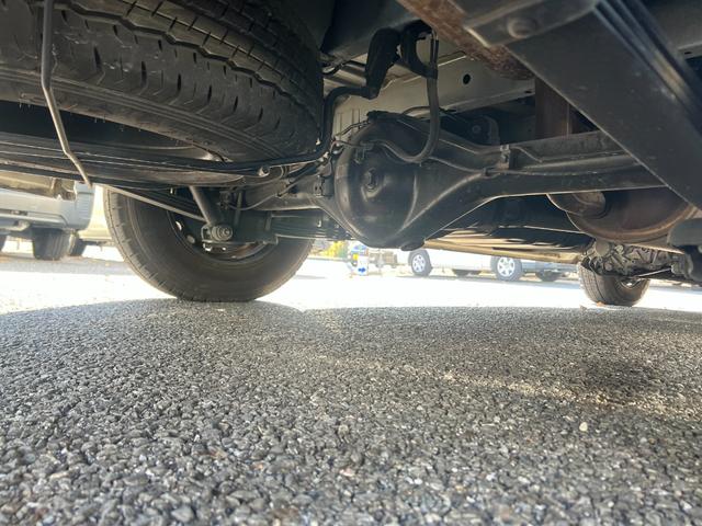 ハイエースワゴン ＧＬ　業者販売歓迎３型４ＷＤ電動スライドアリアクーラーヒーターナビワンセグＴＶバックカメラキーレスイージークローザーＥＴＣオートライトオートエアコンフロントフォグ１００Ｖ電源電動格納ミラータイベルチェーン（11枚目）