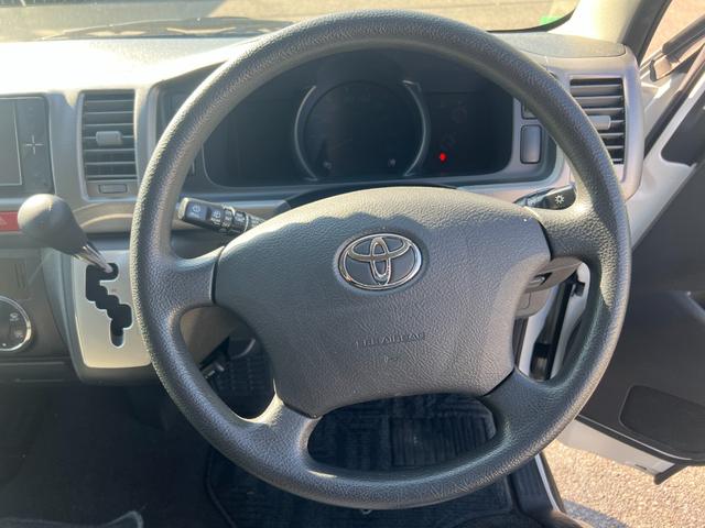 ハイエースワゴン ＧＬ　業者販売歓迎３型４ＷＤ電動スライドアリアクーラーヒーターナビワンセグＴＶバックカメラキーレスイージークローザーＥＴＣオートライトオートエアコンフロントフォグ１００Ｖ電源電動格納ミラータイベルチェーン（20枚目）