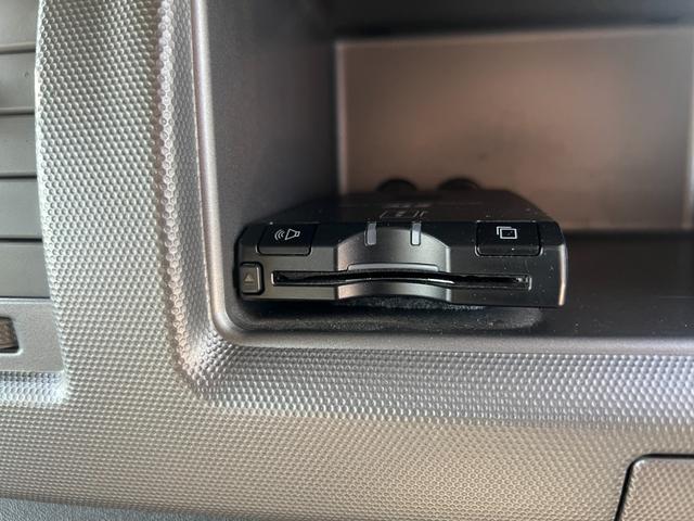 ハイエースワゴン ＧＬ　業者販売歓迎３型４ＷＤ電動スライドアリアクーラーヒーターナビワンセグＴＶバックカメラキーレスイージークローザーＥＴＣオートライトオートエアコンフロントフォグ１００Ｖ電源電動格納ミラータイベルチェーン（24枚目）