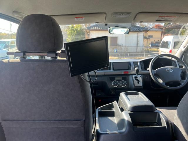 ハイエースワゴン ＧＬ　業者販売歓迎３型４ＷＤ電動スライドアリアクーラーヒーターナビワンセグＴＶバックカメラキーレスイージークローザーＥＴＣオートライトオートエアコンフロントフォグ１００Ｖ電源電動格納ミラータイベルチェーン（36枚目）