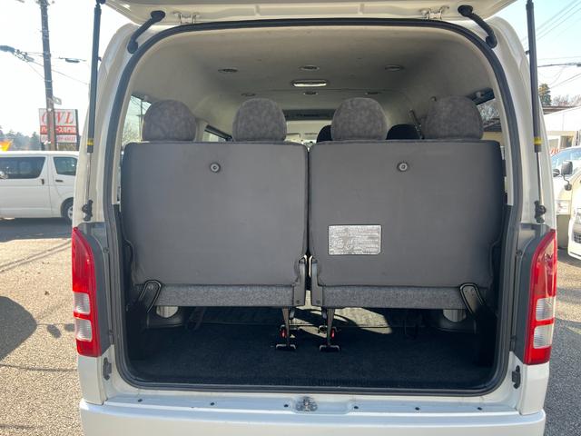 ハイエースワゴン ＧＬ　業者販売歓迎３型４ＷＤ電動スライドアリアクーラーヒーターナビワンセグＴＶバックカメラキーレスイージークローザーＥＴＣオートライトオートエアコンフロントフォグ１００Ｖ電源電動格納ミラータイベルチェーン（37枚目）
