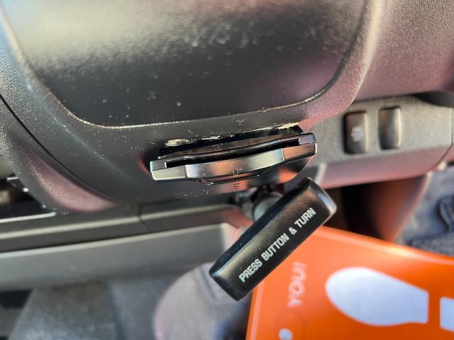 ハイエースワゴン グランドキャビン 純正ナビTVバックカメラETCキーレスリヤクーラーヒーター電動スライドドア電動格納ミラーシートカバーオートライトオートエアコンWエアバック(20枚目)